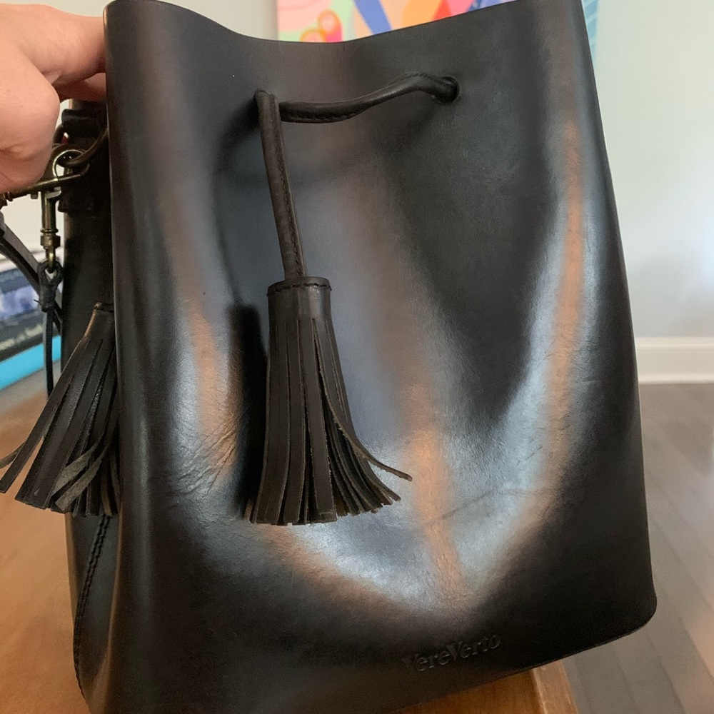 Vere Verto Black Dita Bag